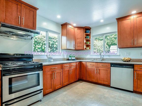 3rd image of 2040 Shady Ln