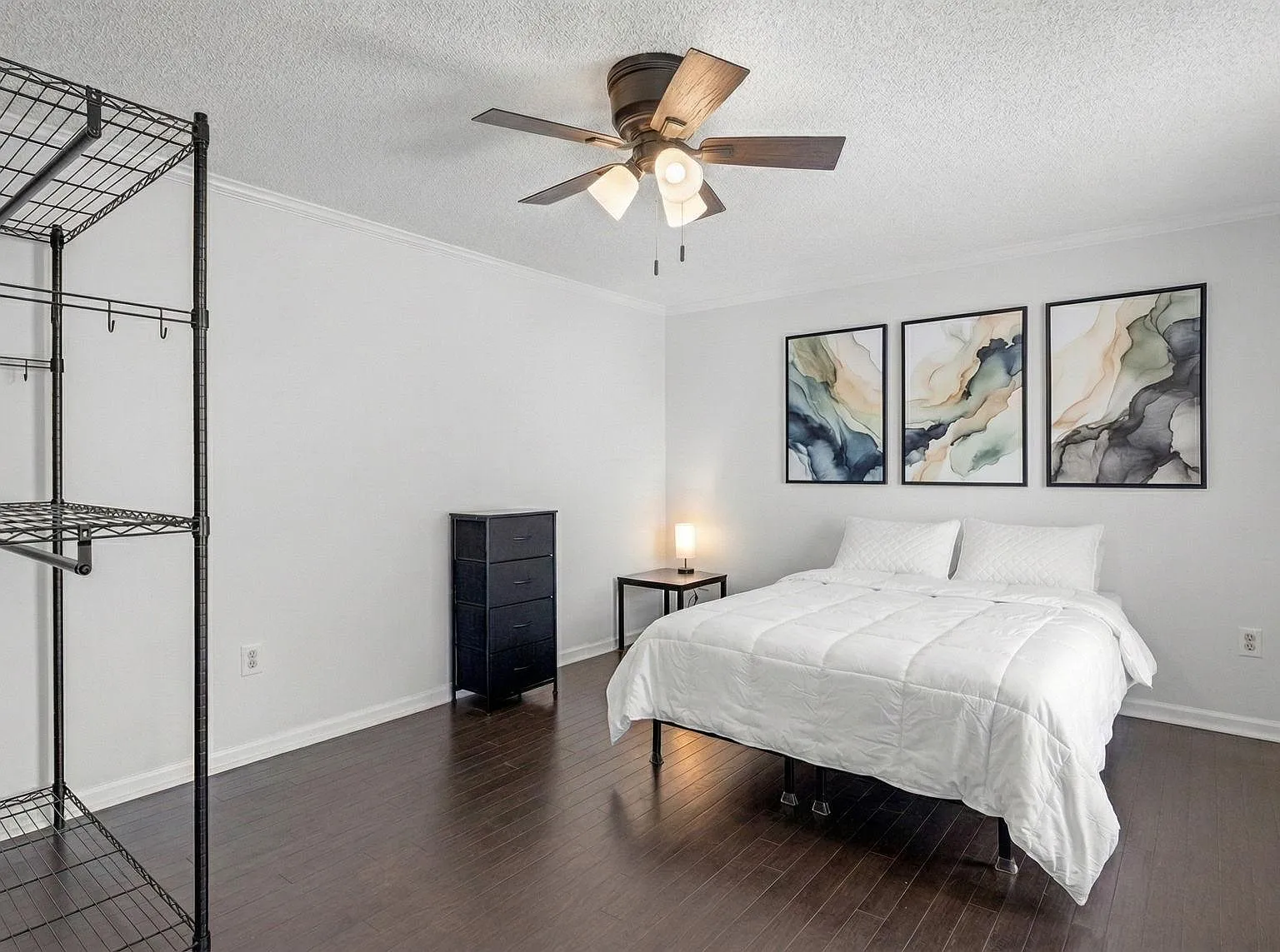 4 bed, 4.0 bath, 1750 sqft, $1,118 — Photo 1