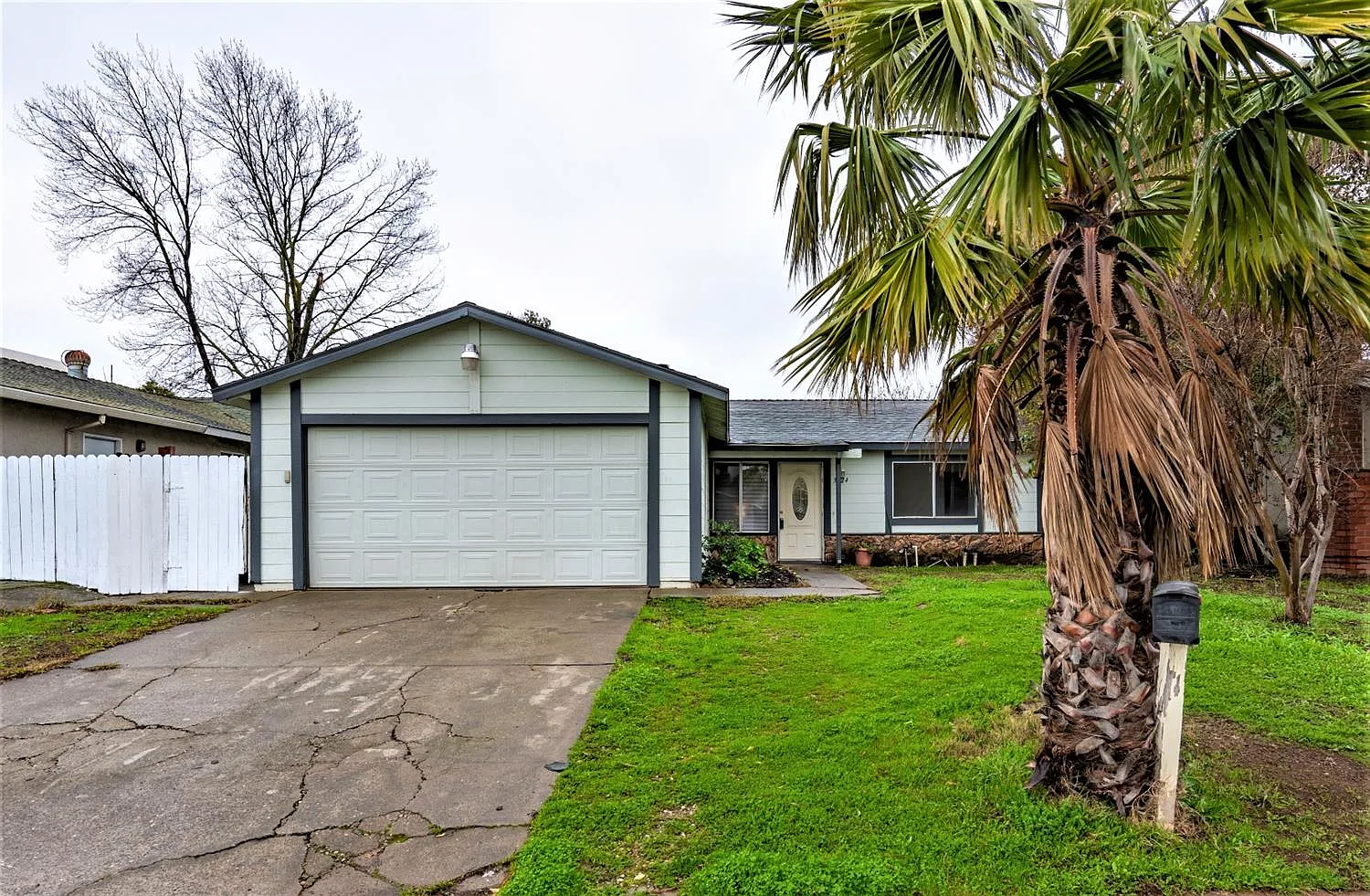 3624 Astral Dr photo 1
