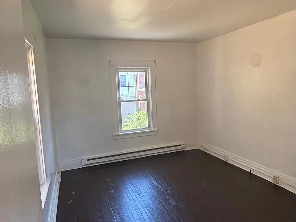 908 Duss Ave #2