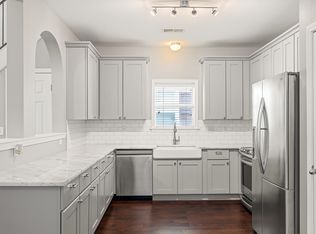 1323 Island Ridge Dr, Memphis, TN 38103