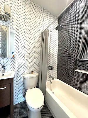 Rented by Pear NYC LLC | media 13