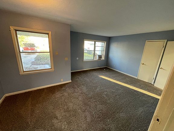 5th image of 3029 Randolph St