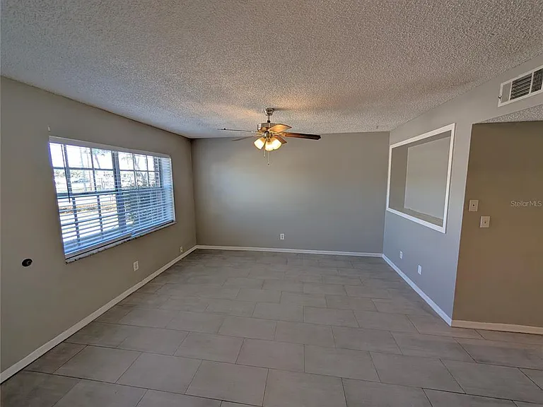 6415 S Roberts Ave #103 — Photo 2