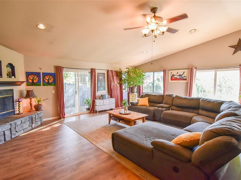 1st image of 126 Steffen Ln
