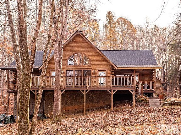 2nd image of 309 Lake Pointe Dr