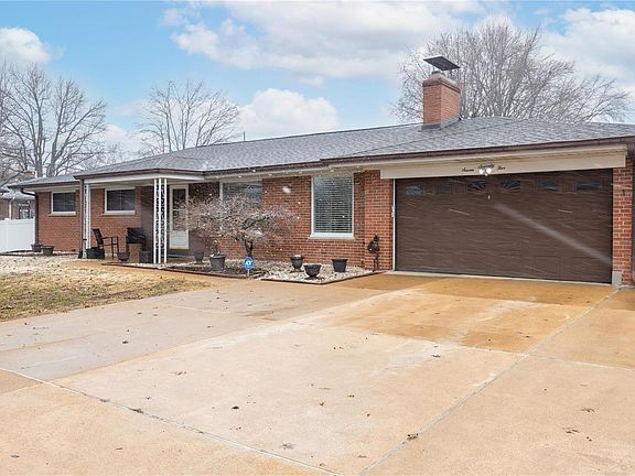 5th image of 775 Paschal Dr
