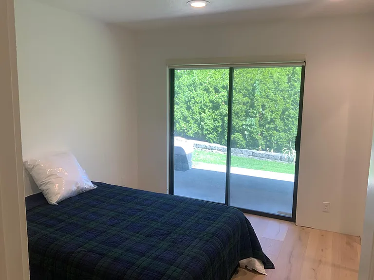 2103 E Rockwood Blvd — Photo 13