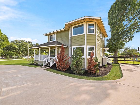 4th image of 133 Meadow View Blvd