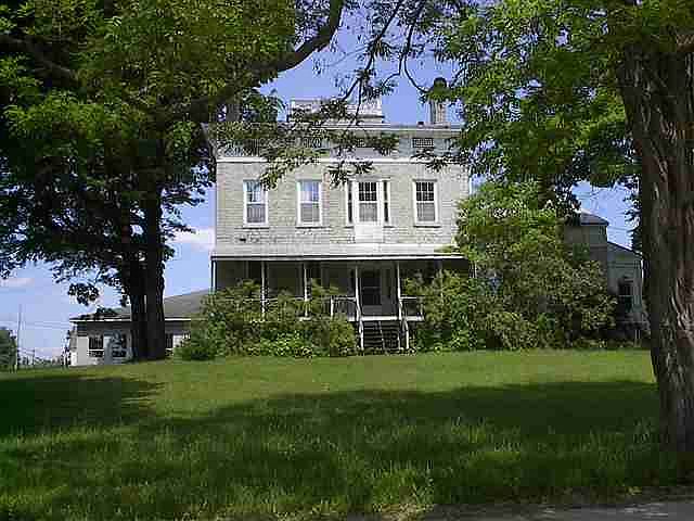 1st image of 304 Gouverneur St