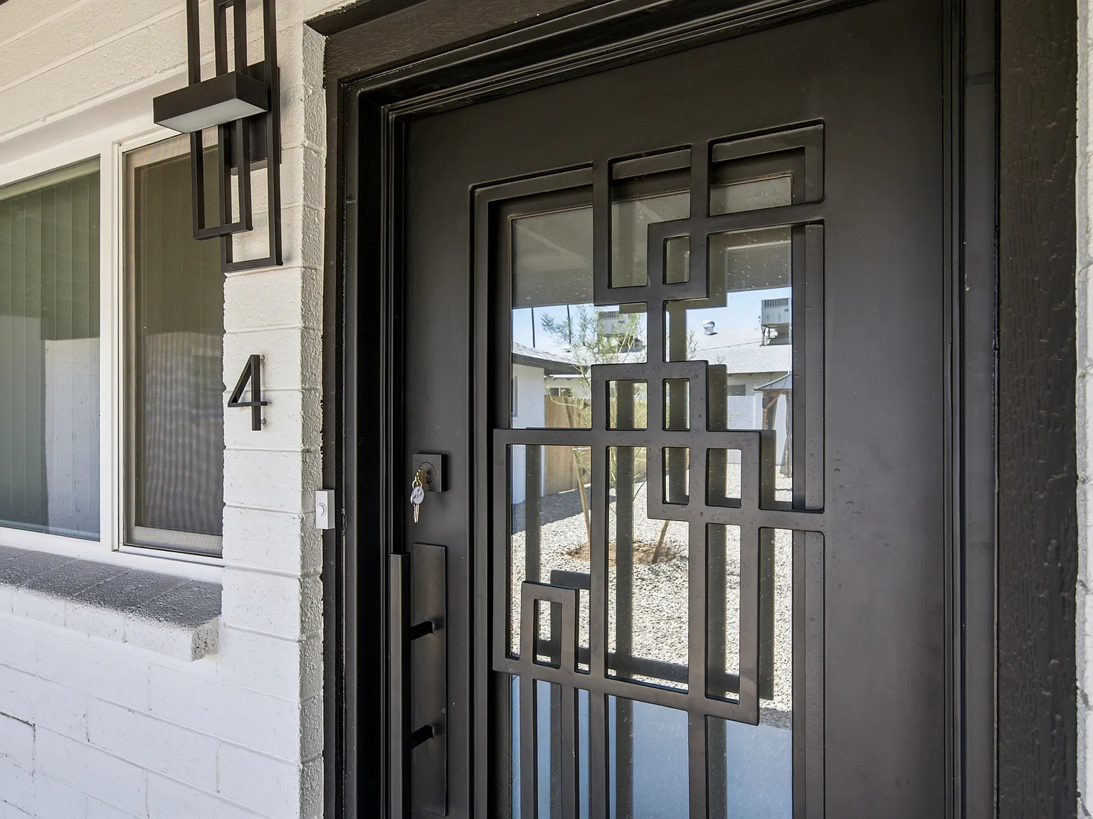 3518 E Montecito Ave — Photo 4