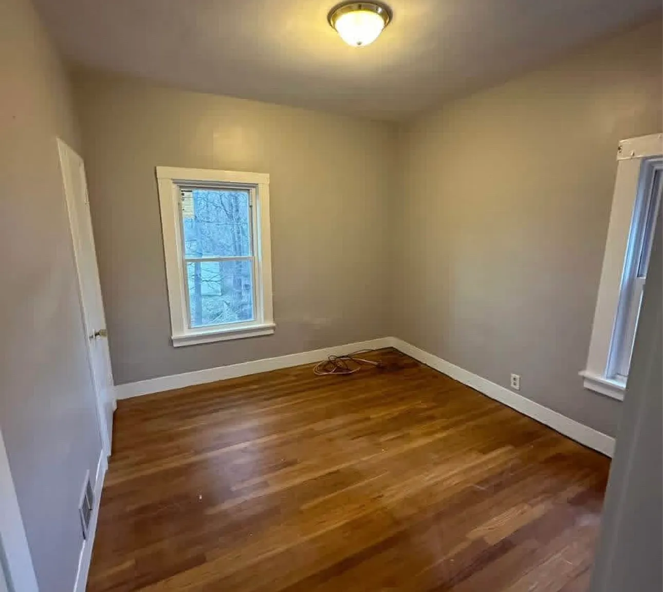 131 Ellsworth St — Photo 3