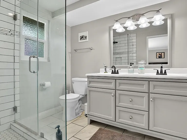 212 E Avenida De Los Arboles — Photo 26