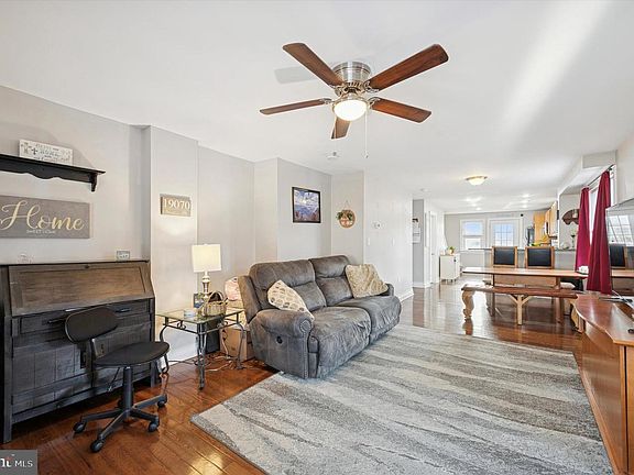 5th image of 248 Pennington Ave