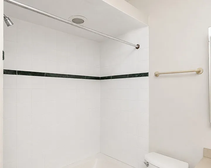 3240 N Racine Ave #1 — Photo 8