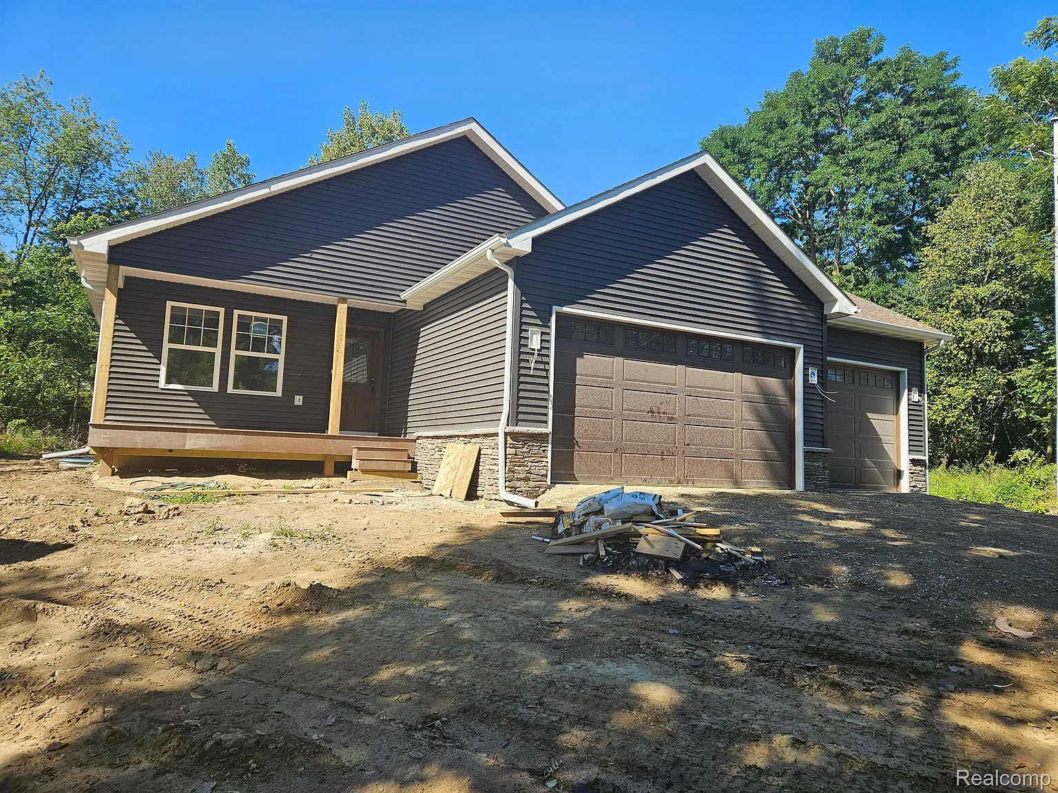 10767 N Latson Rd photo 1