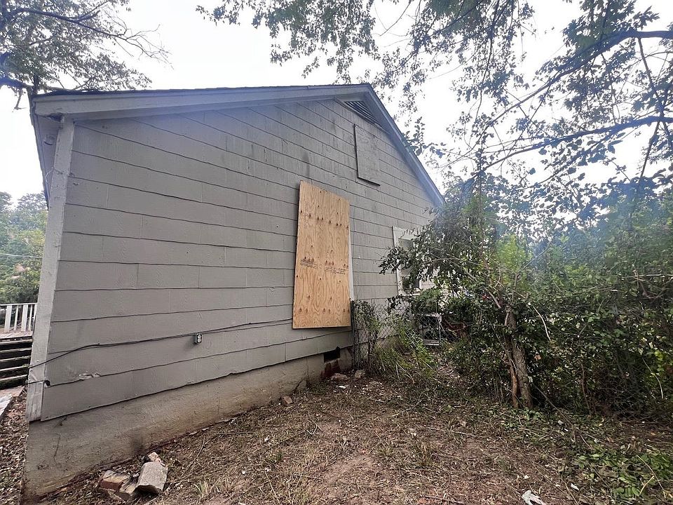 25th image of 3581 Rockwood Ave