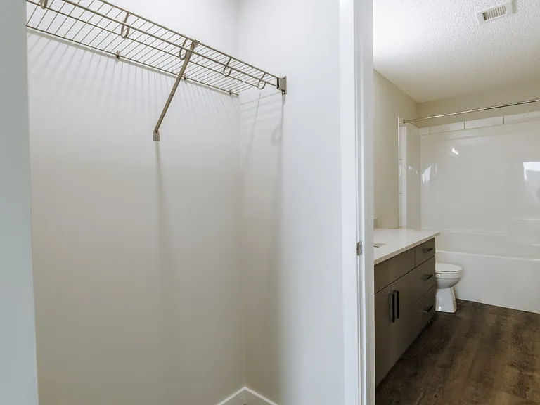 5530 Schonsee Dr NW — Photo 22