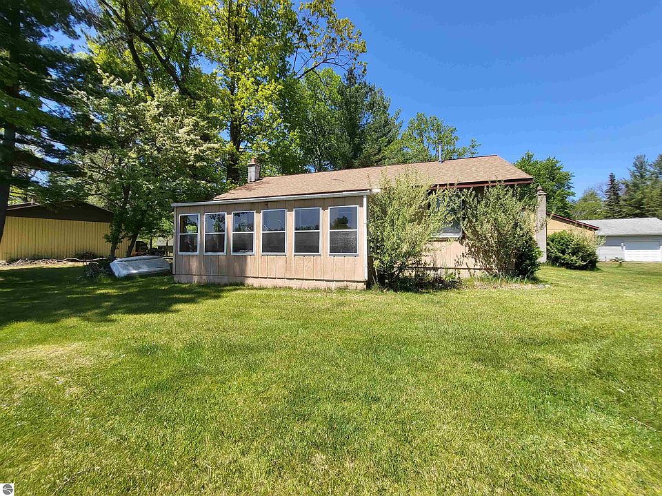 5462 E Lake Dr, Hale, MI 48739 Zillow