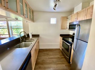 703 Jh Schoenthal, Seattle, WA 98103