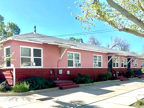 292 Ramona St Photo 1