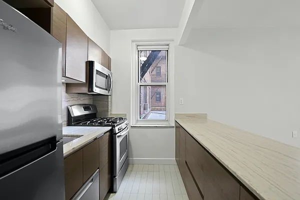Rented by Stonehenge NYC LLC | media 3
