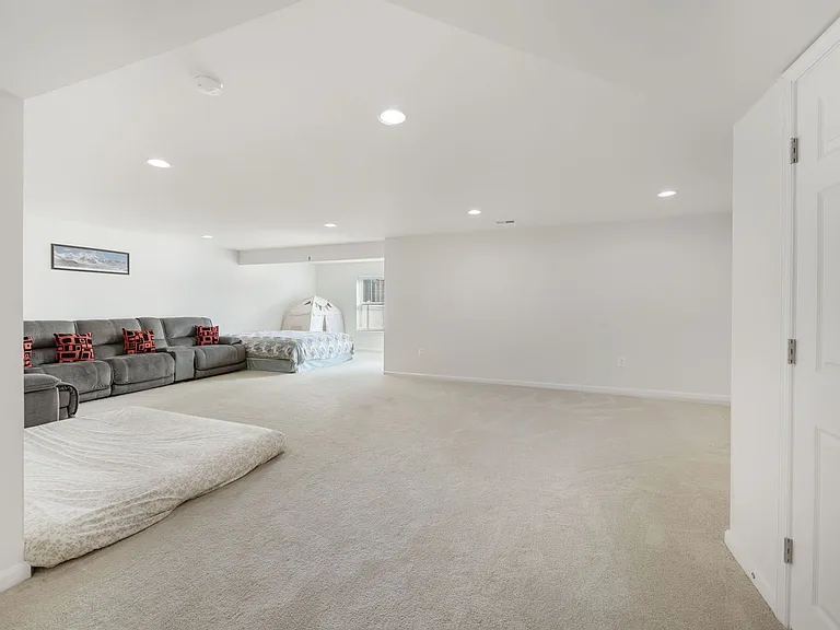 309 Boxelder Dr — Photo 35