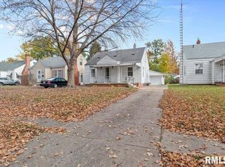 2416 S 8th St, Springfield, IL 62703