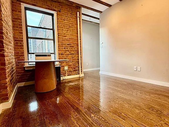 4th image of 332 E 19th St #5N