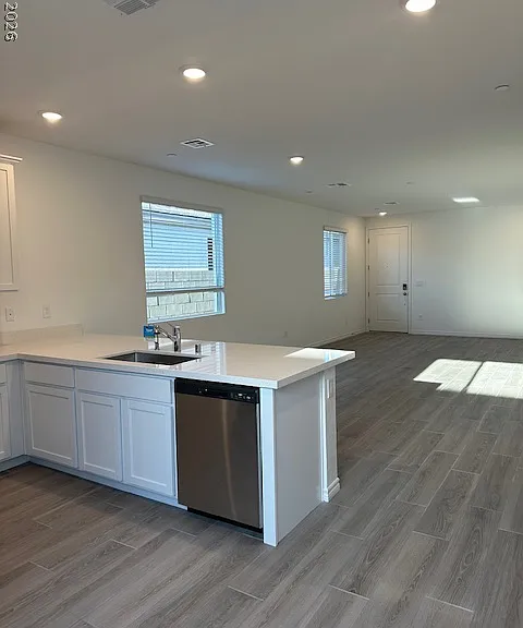 9733 Redwood Cascade St — Photo 2