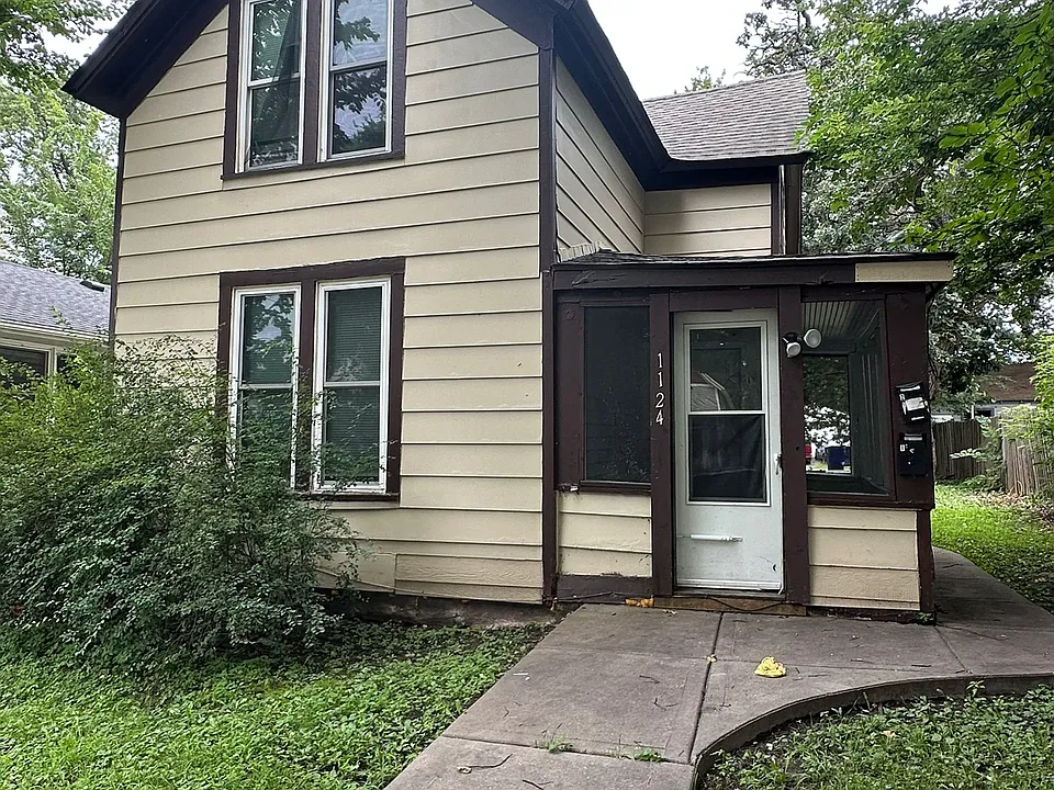 1124 Minnehaha Ave E #1