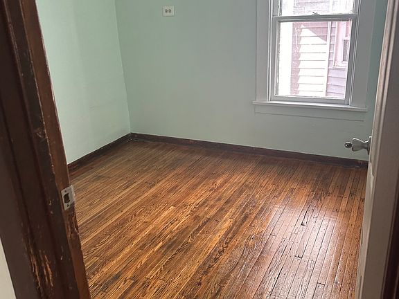 4th image of 13 Kermit Ave Fl 2nd