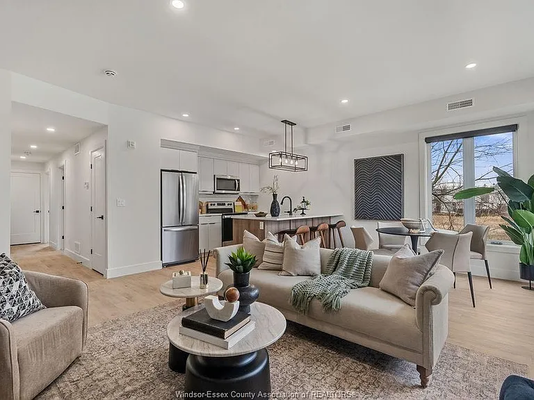 3871 Howard Ave #101 — Photo 6
