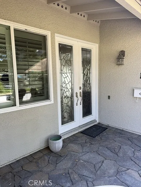 2 bed, 950 sqft, $4,000 — Photo 2