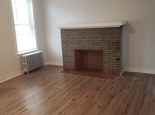 522 N 10th St FL 3, Reading, PA 19604