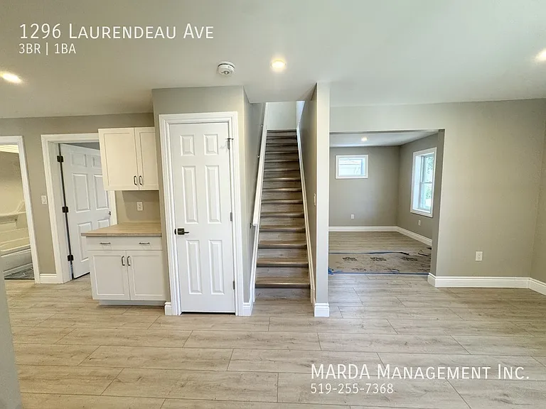 1296 Laurendeau Ave — Photo 8