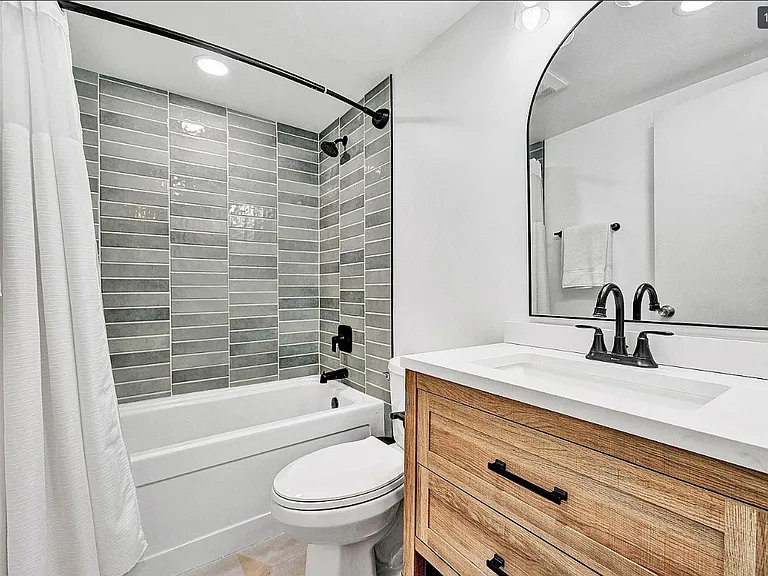 5260 Crossbow Cir #9 — Photo 13