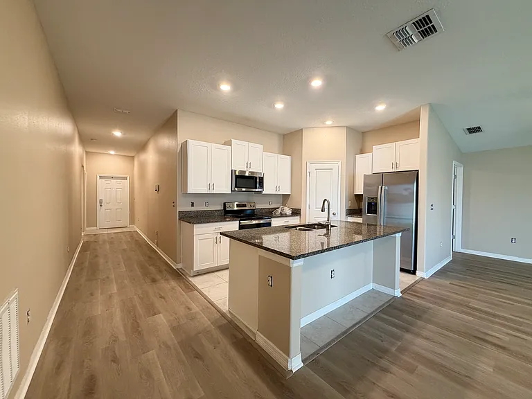 12213 SE 100th Ave — Photo 4