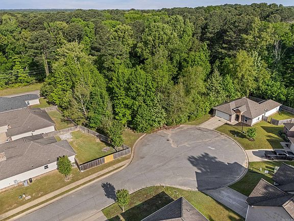 2nd image of Carmichael Rd