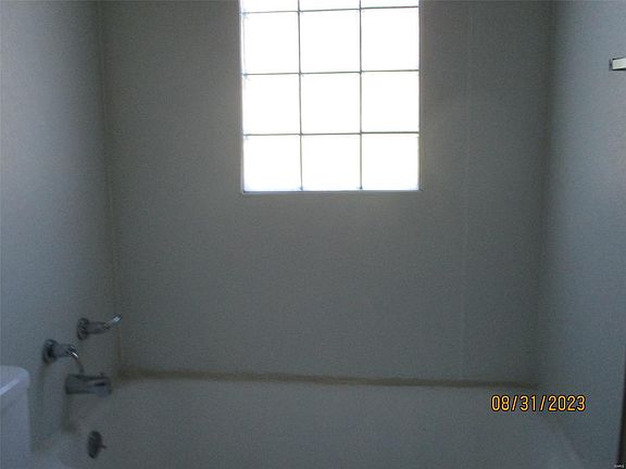 3rd image of 1718 Sims Ave