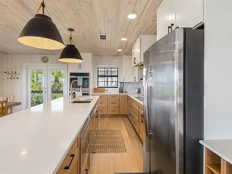 9498 Alborado Rd — Photo 8