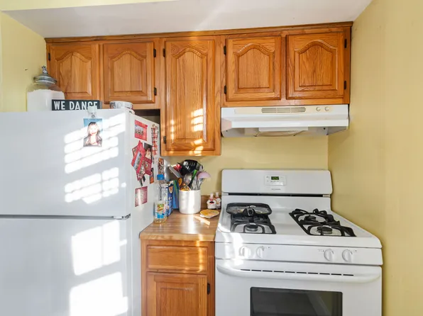 1041 Stonewall Lane image 15 of 48