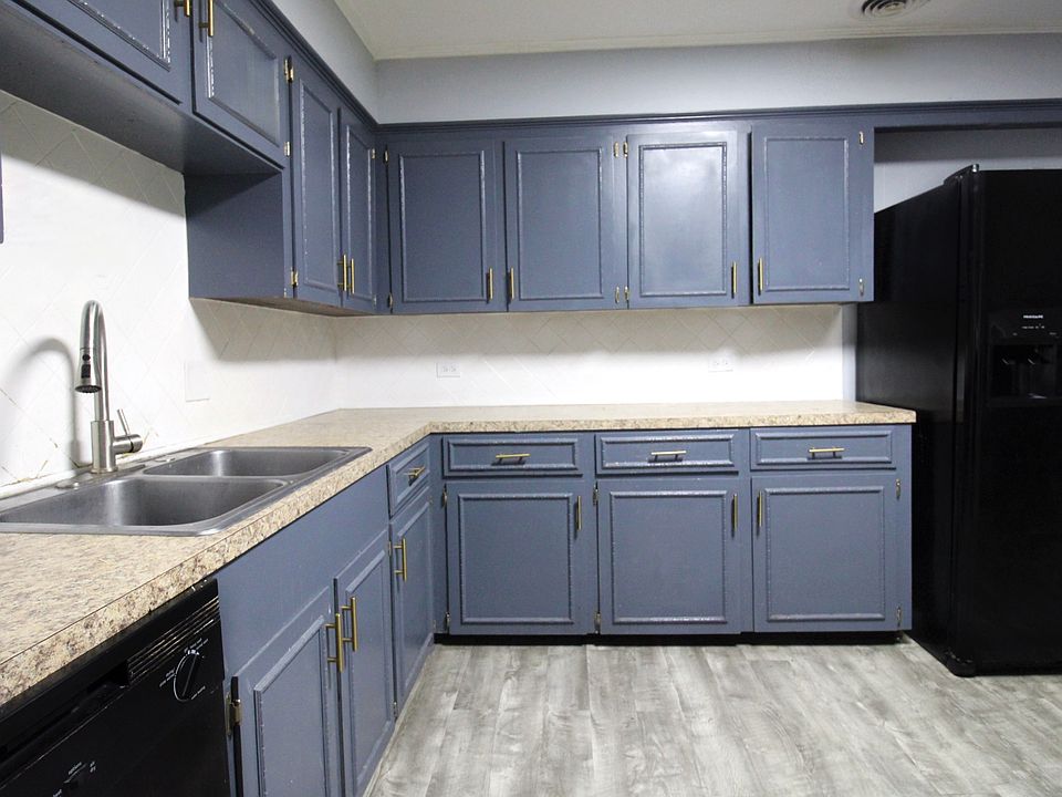 1st image of 2006 Acadian Dr #3