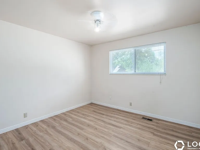 3377 S 2410 E #B — Photo 10