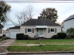 556 Jackson St, Amherst, OH 44001