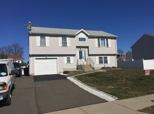 2039 E Riverside Dr, Indianapolis, IN 46202