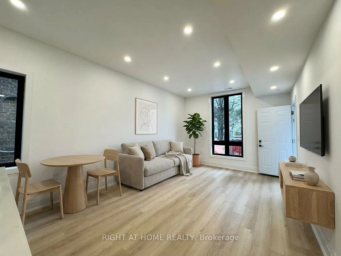 3 bed, $3,100 — Photo 3