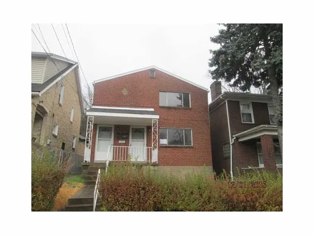 1552 Marlboro Ave photo 1