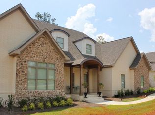 201 Shandwick Ct, Dothan, AL 36305