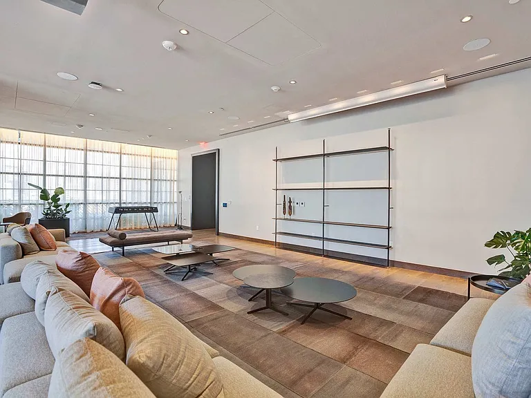 Building's Lounge